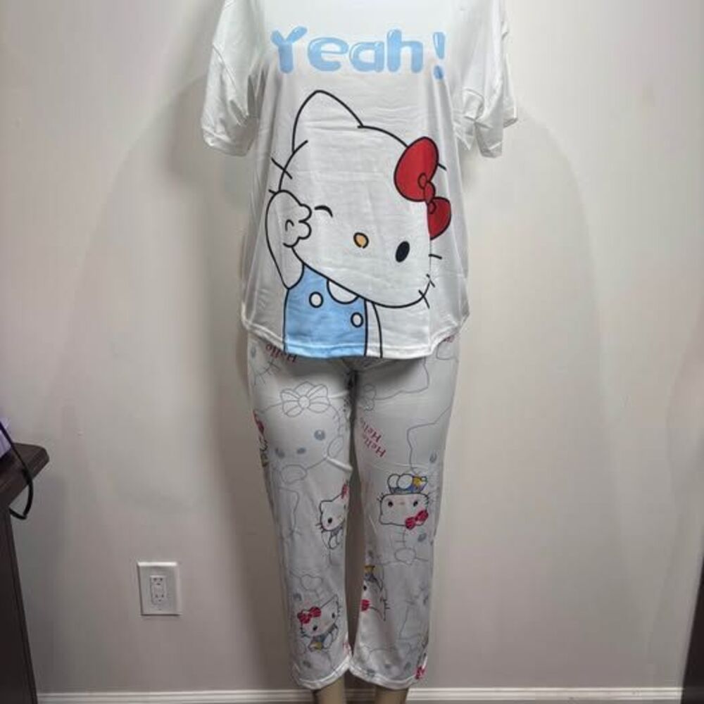 Hello Kitty Women’s 3-Piece Pajama Set One Size Shirt Shorts Pants